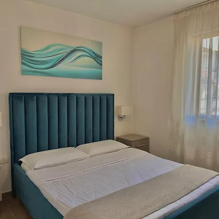 Apartment Central City Apartment Tirana